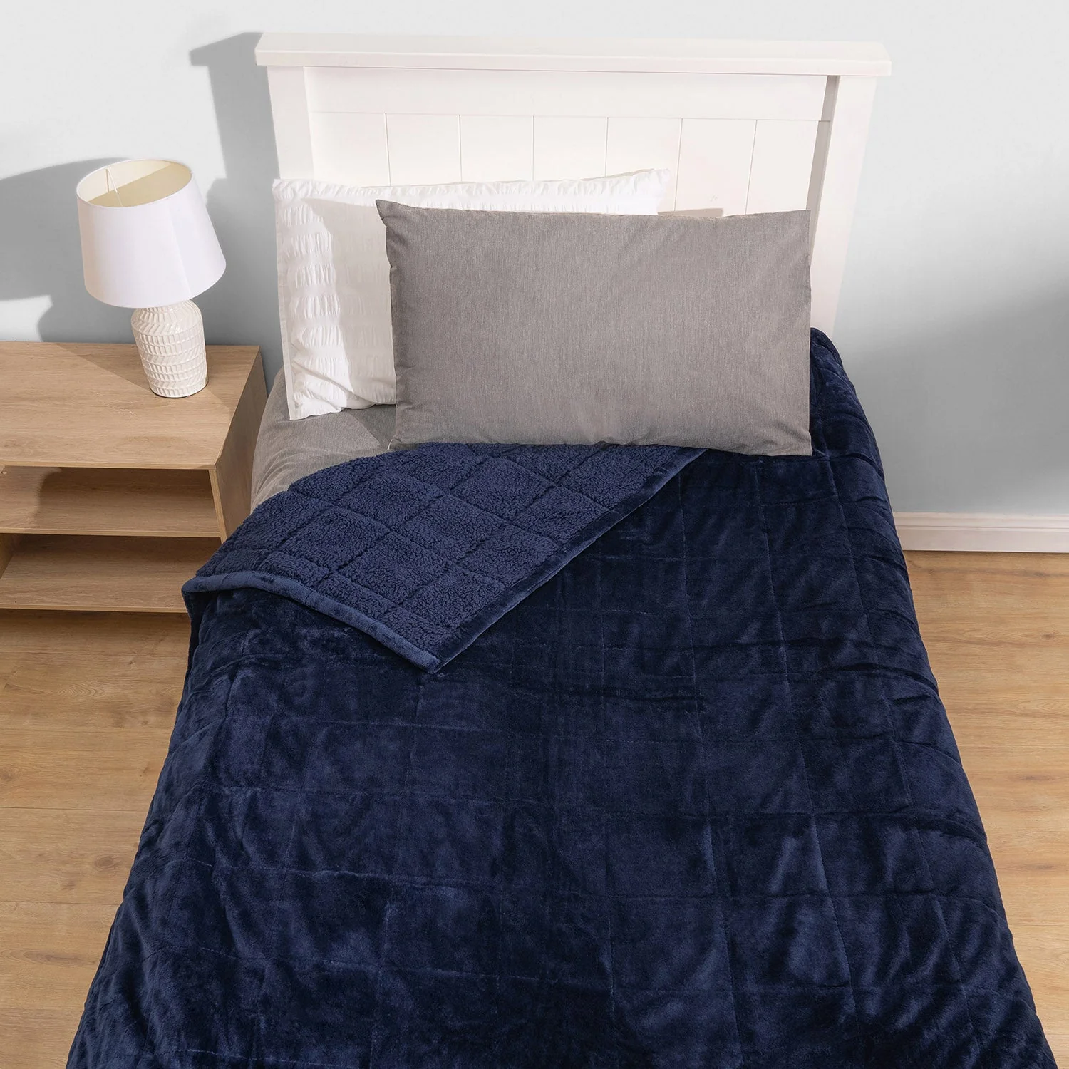 Navy - Image 3